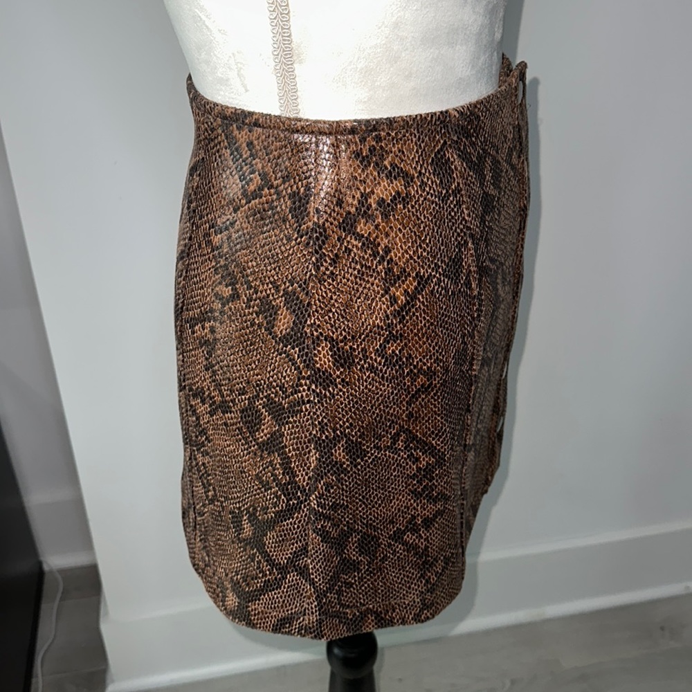 Python Print Skirt - Picture 5 of 8